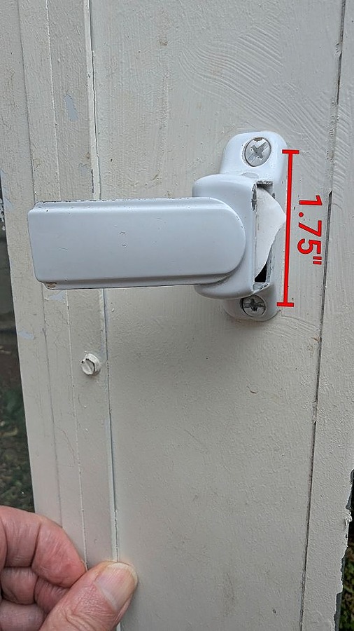 Kitchen-Handle with broken -tongue-